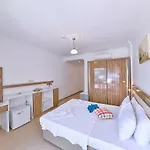 アンフォラ オテル ホテル ボズブルン